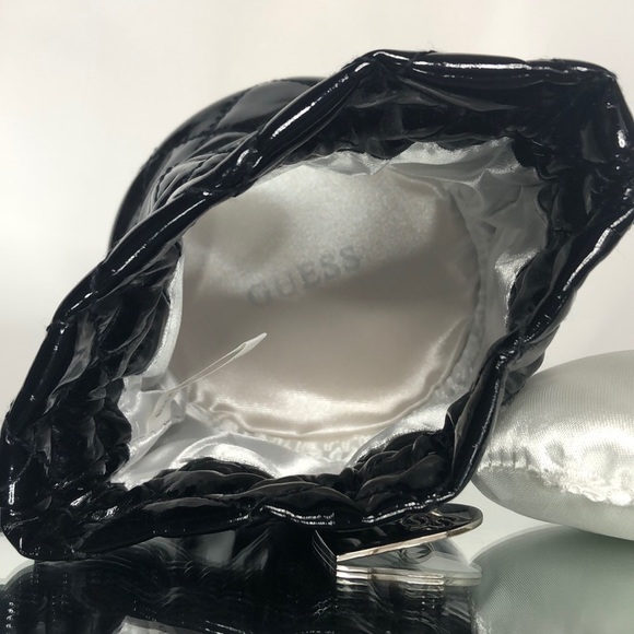 GUESS POUCH - Picture 5 of 5